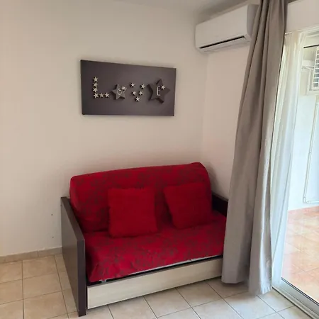 Lejlighed Beau T2 Rdc Prive Avec Piscine Et Acces *